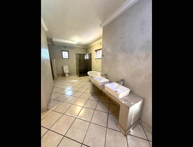 4 BEDROOM HOUSE FOR SALE IN NELSPRUIT EXT 5